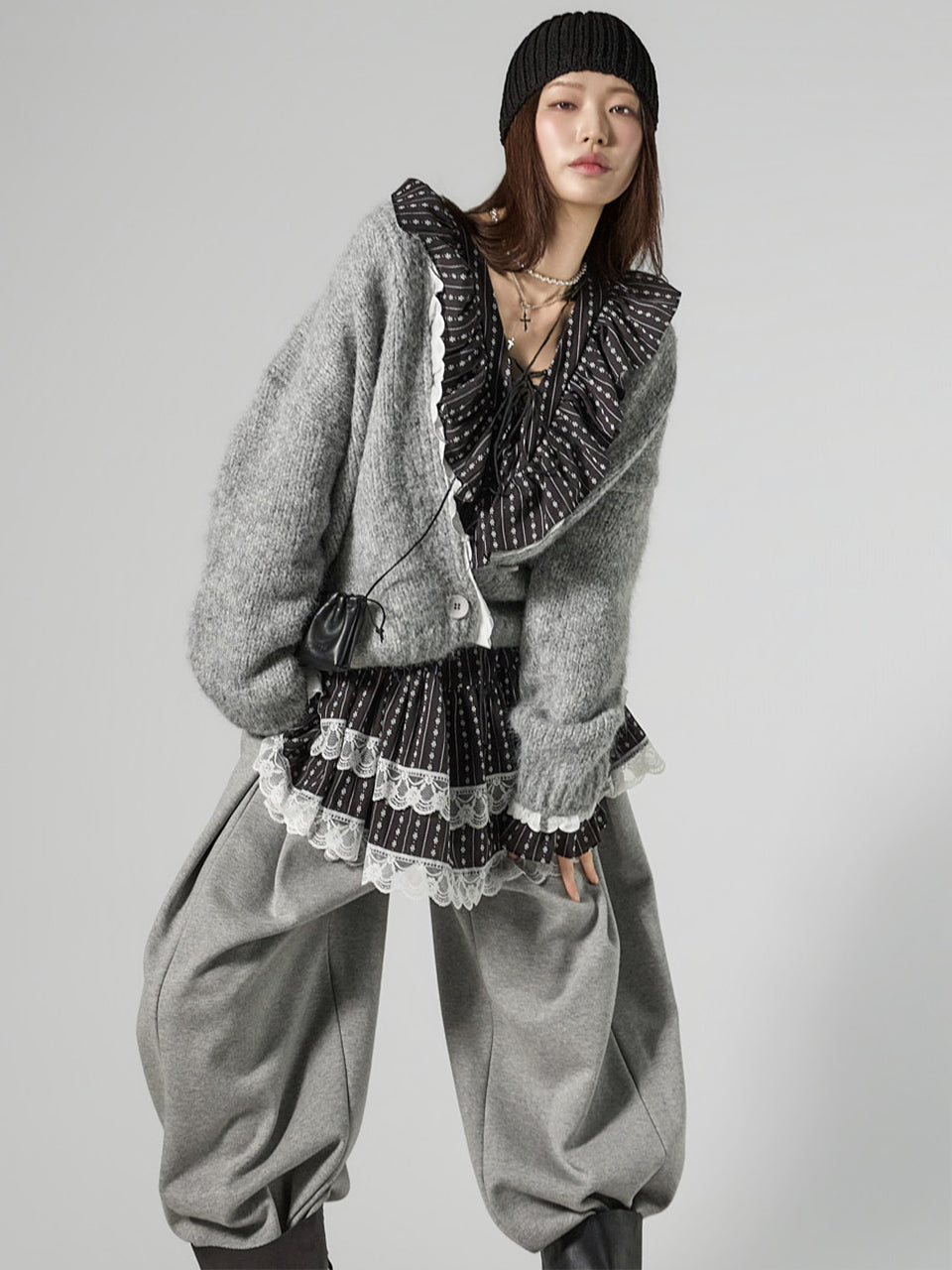 J3122 Lace V-Neck Cardigan