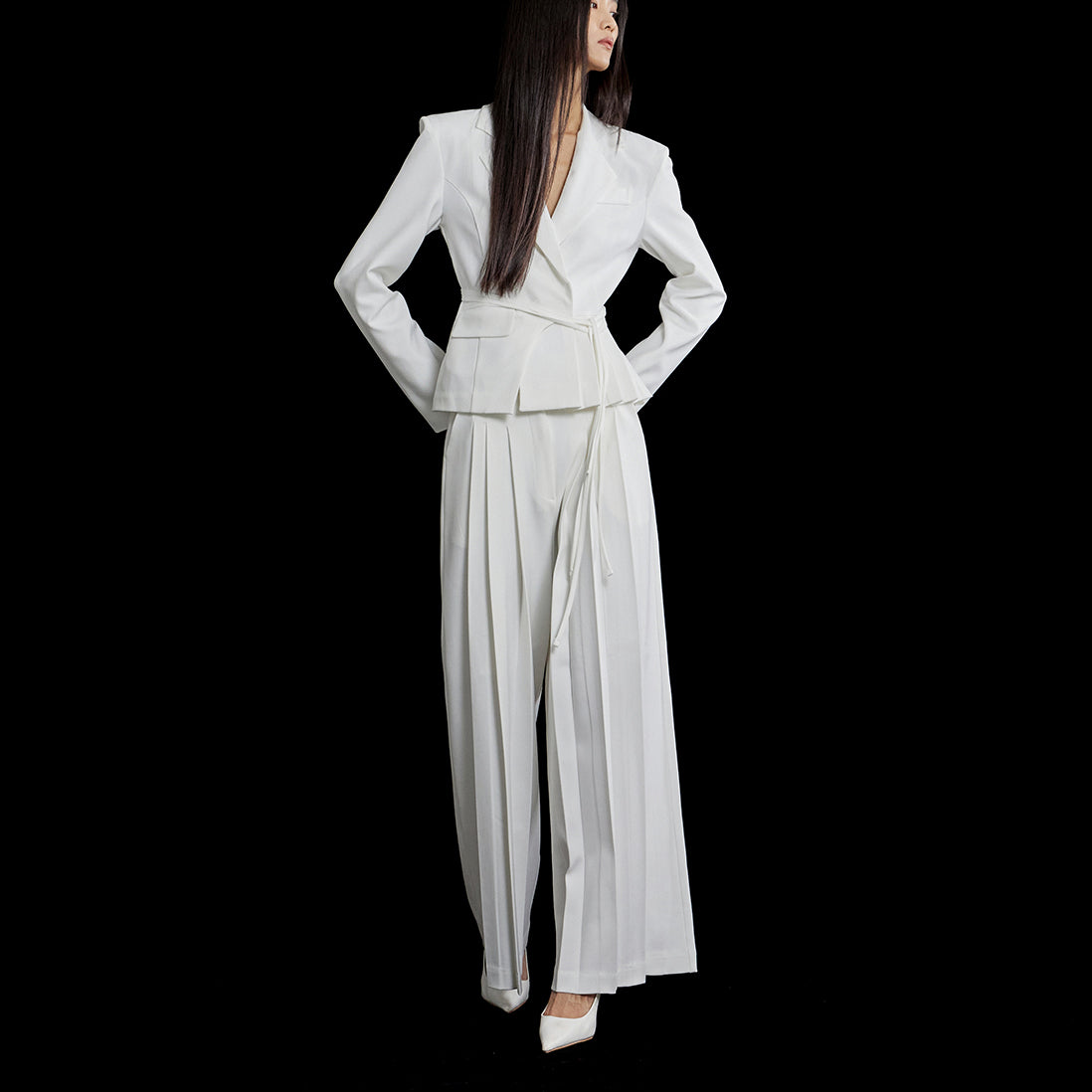 TP1734 symmetrical Pleated Jacket Suit Set