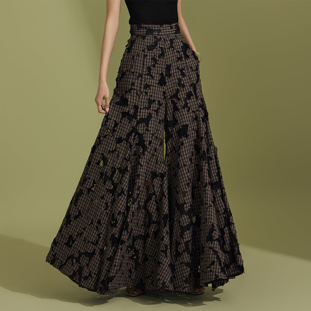 P9146 Plaid Lace Pants