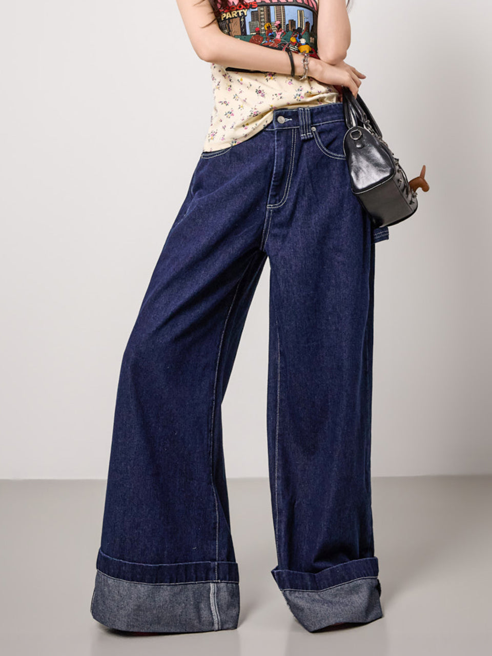 PJ654 Rolled-up Wide Jeans