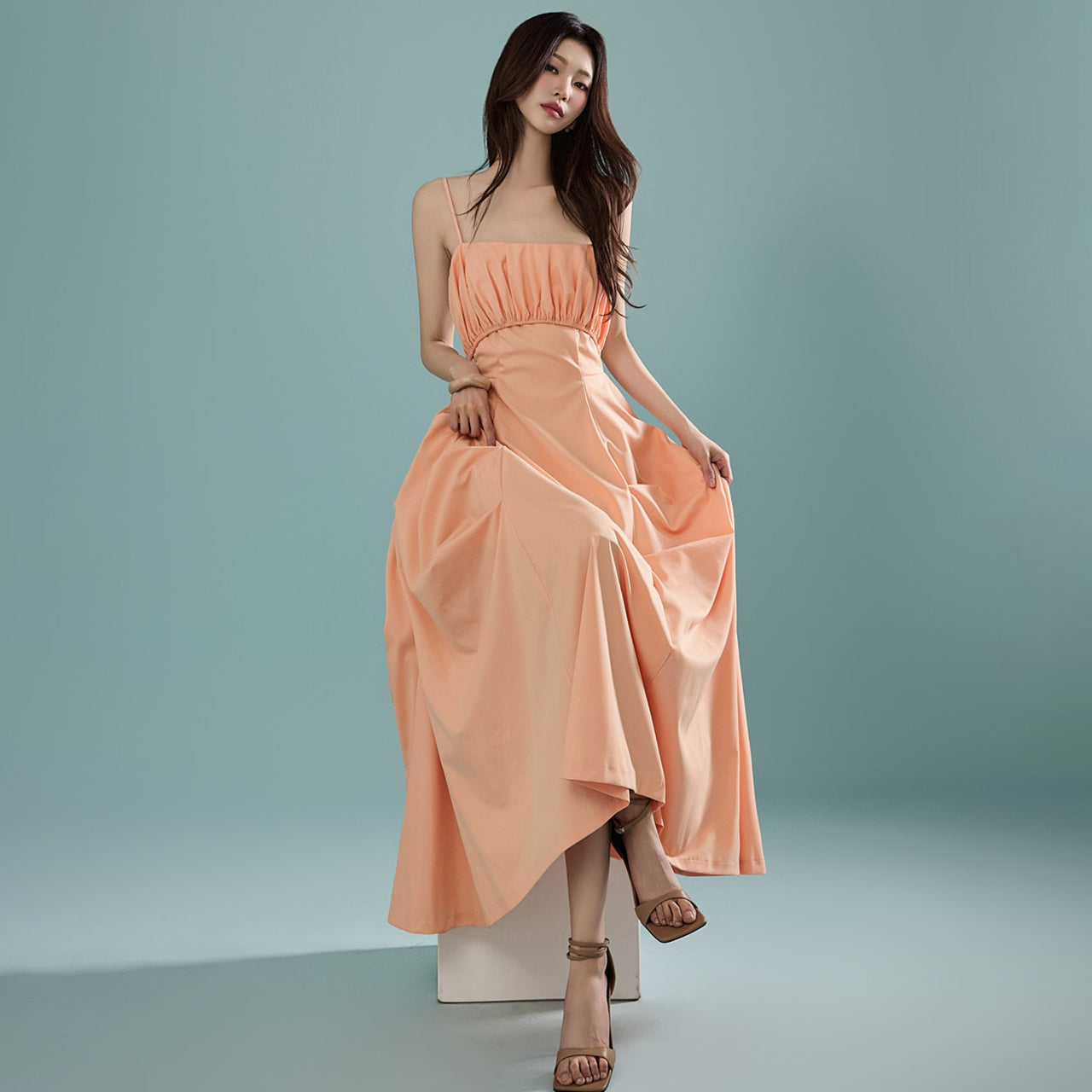 D9484 Shirring Dress