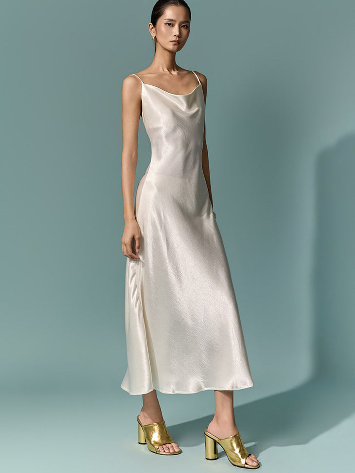 D5674 Backless Slip Dress