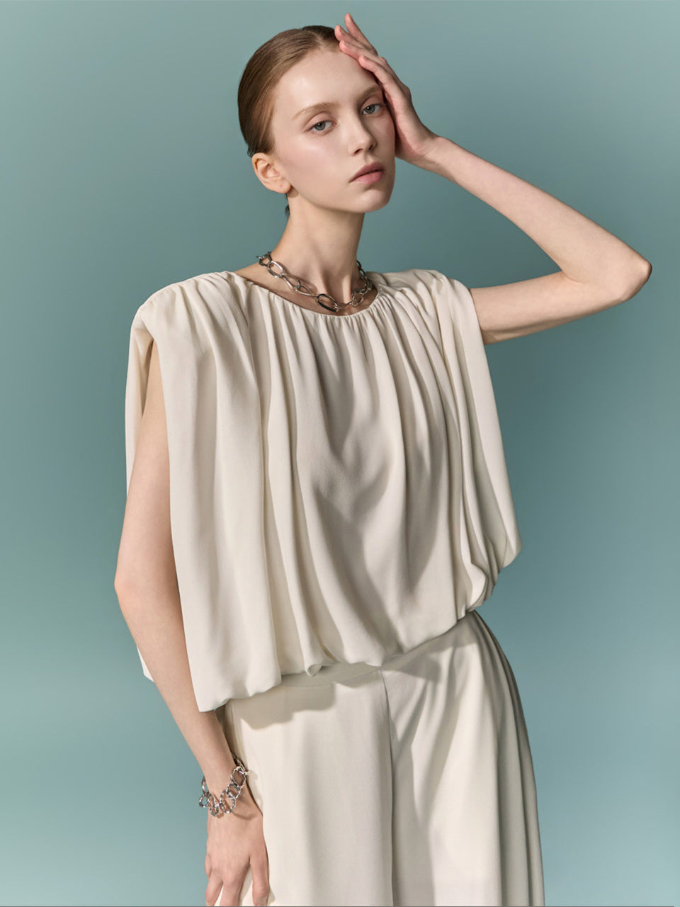 B3223 Balloon Blouse