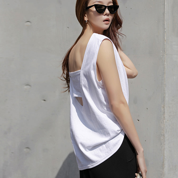 E2445 Back Slit Sleeveless