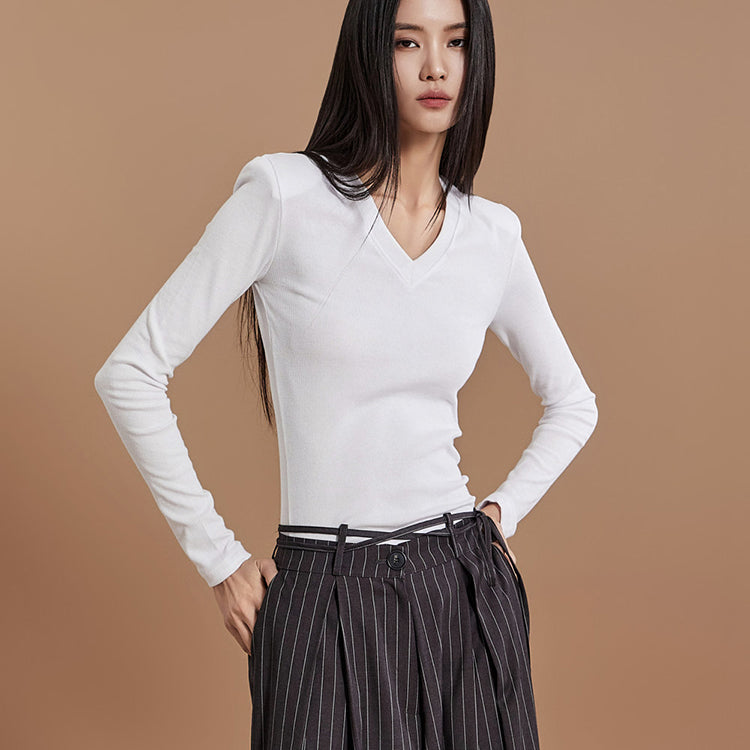 E3272 V-Neck Shoulder Padded Top