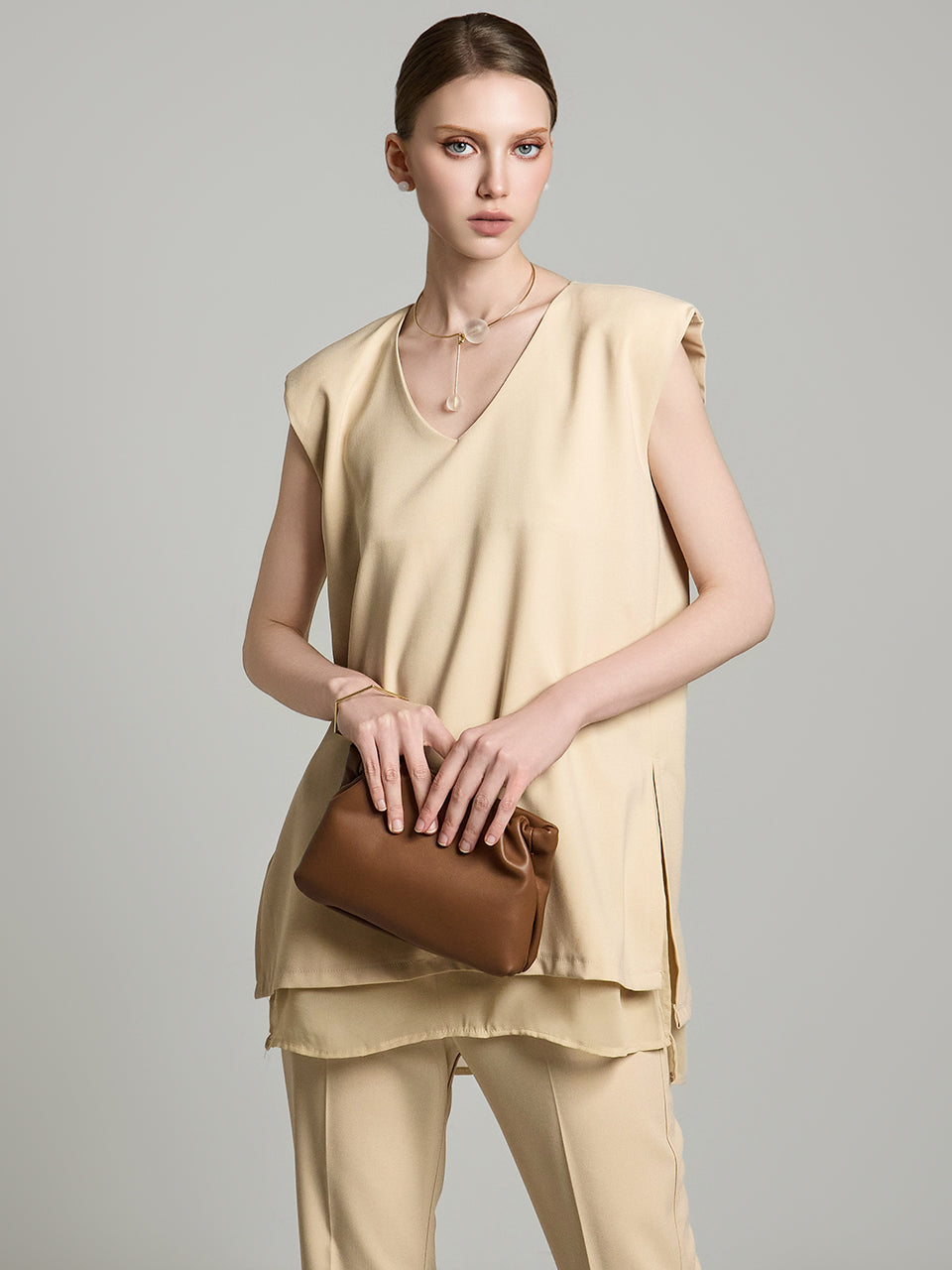B3086 Sleeveless Blouse with Strap
