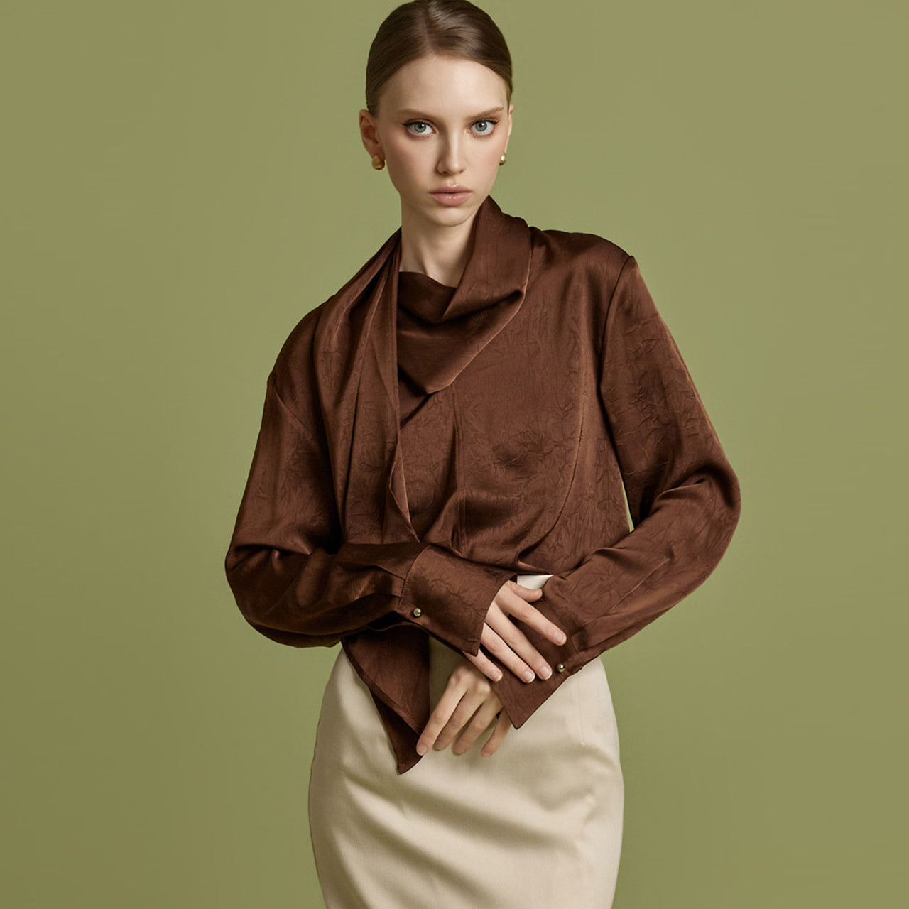 B3136 Scarf Blouse