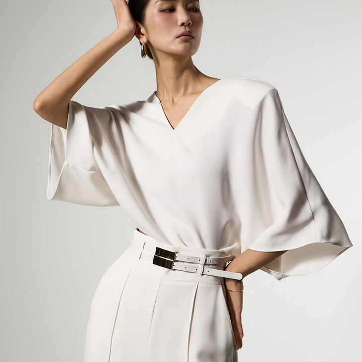 B3175 V-Neck Raglan Blouse