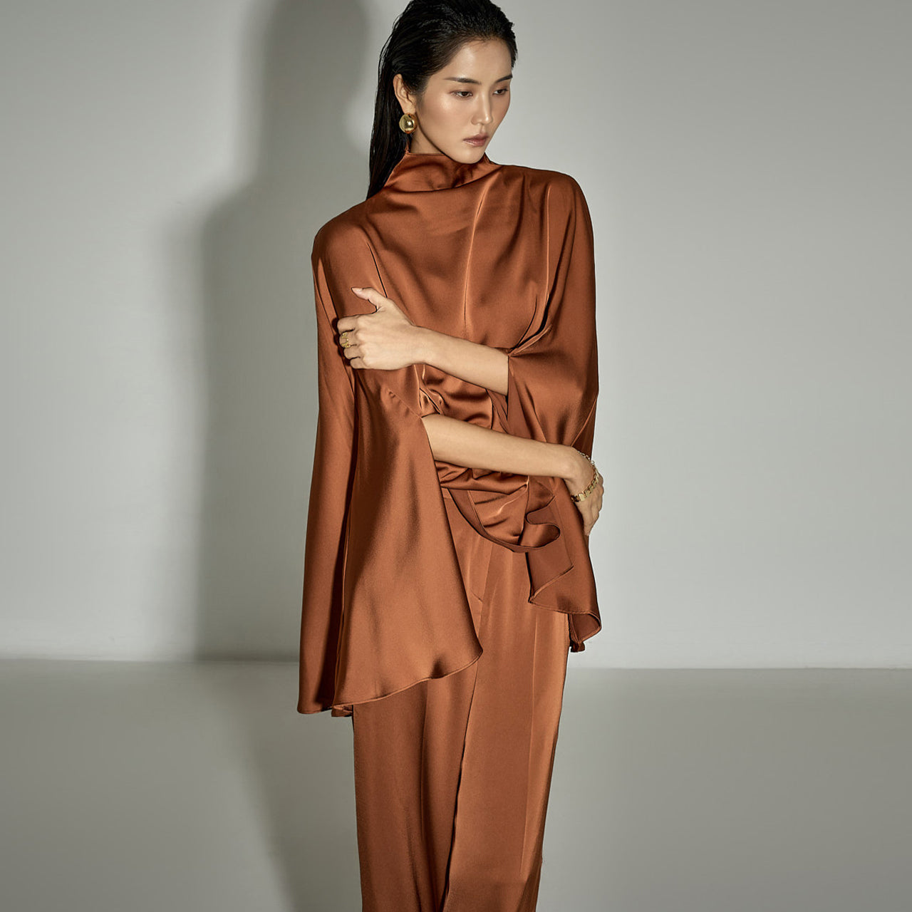 B9190 Cape Blouse