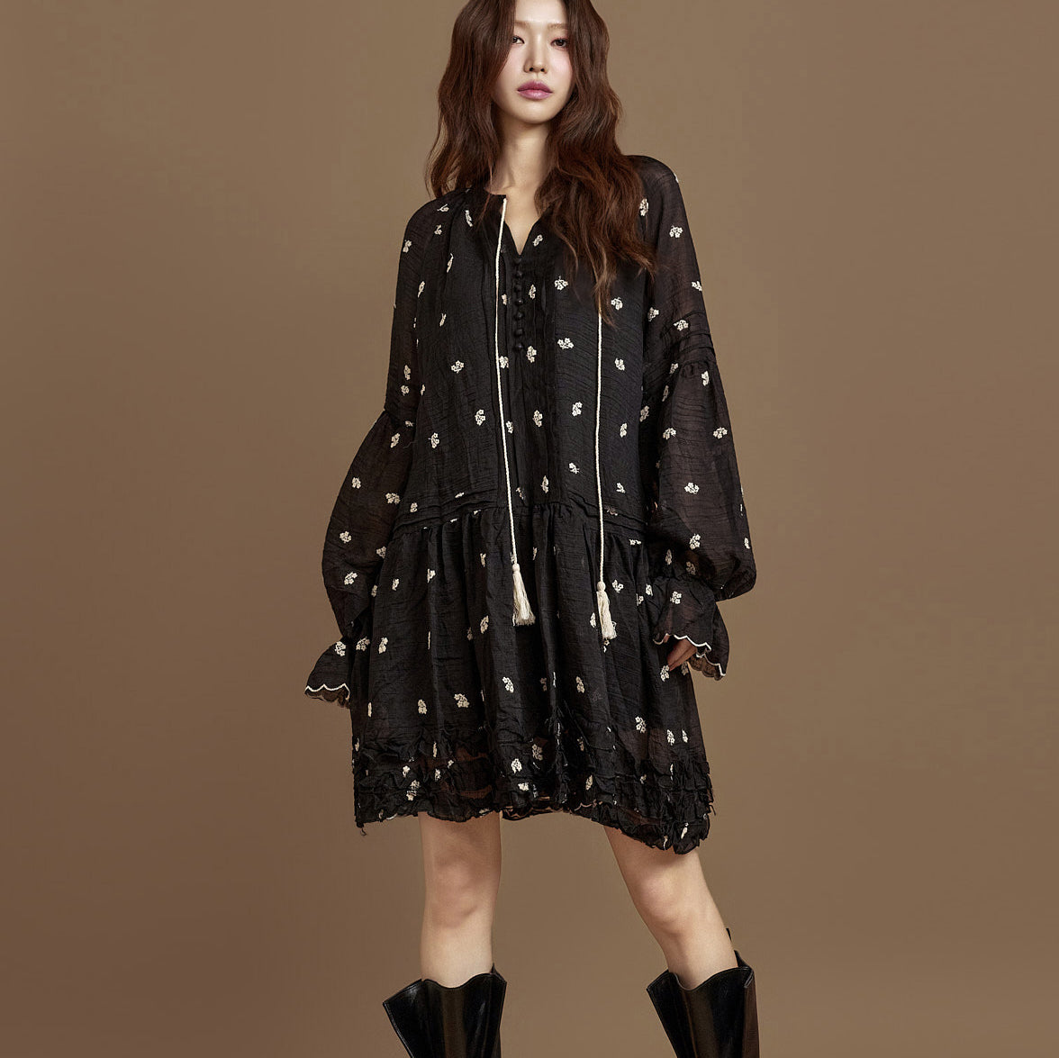 D5367 Lace Dress