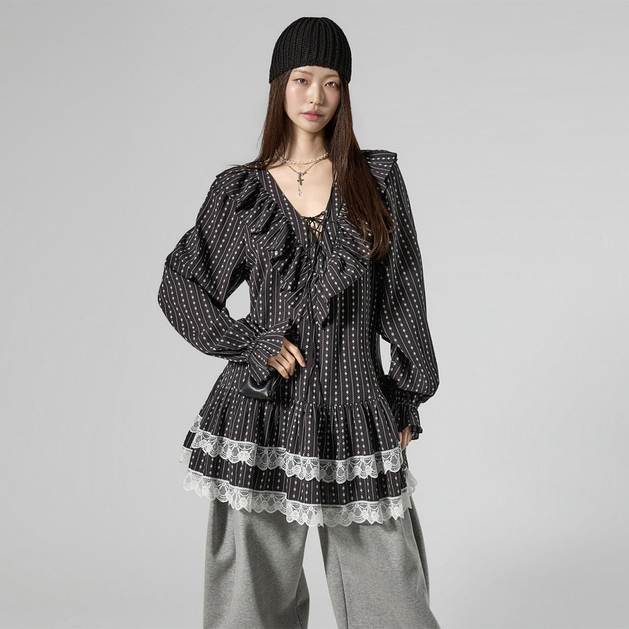 D5463 Ruffled Lace Dress