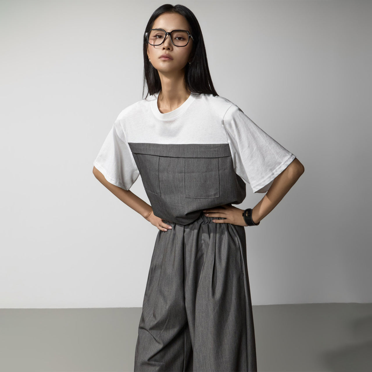 D5657 Contrast Half Top Two-Piece