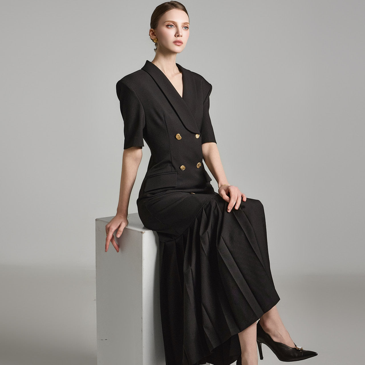 D9523 Shawl Collar Dress
