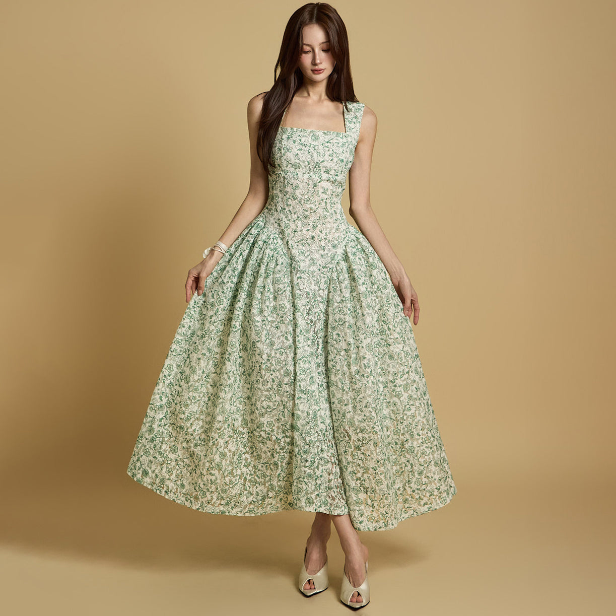 D9537 Gather Lace Dress