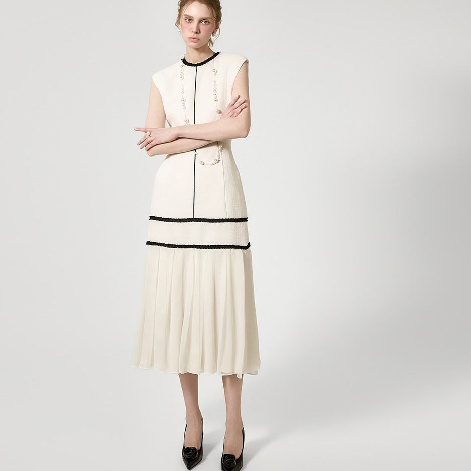 D9586 Contrast Line Pleated Dress