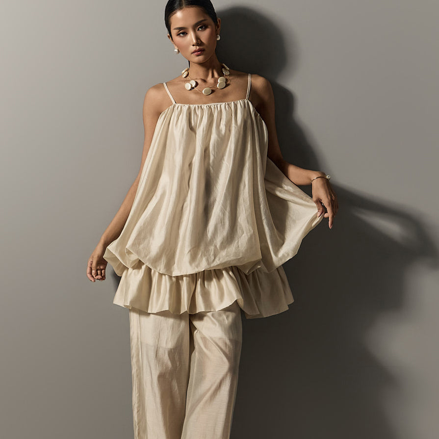 E3849 Balloon Sleeveless Top