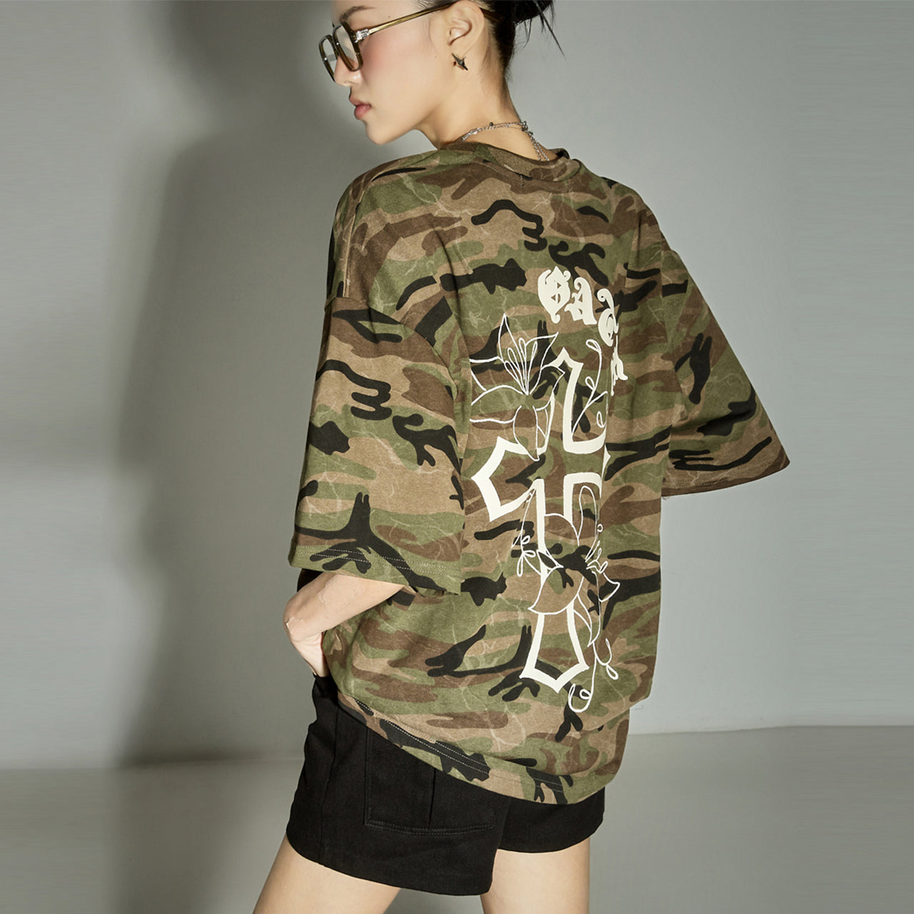 E3977 Printed Top