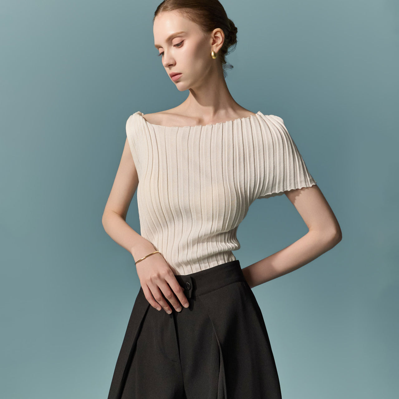 E4298 Asymmetrical Shoulder Pleated Knit