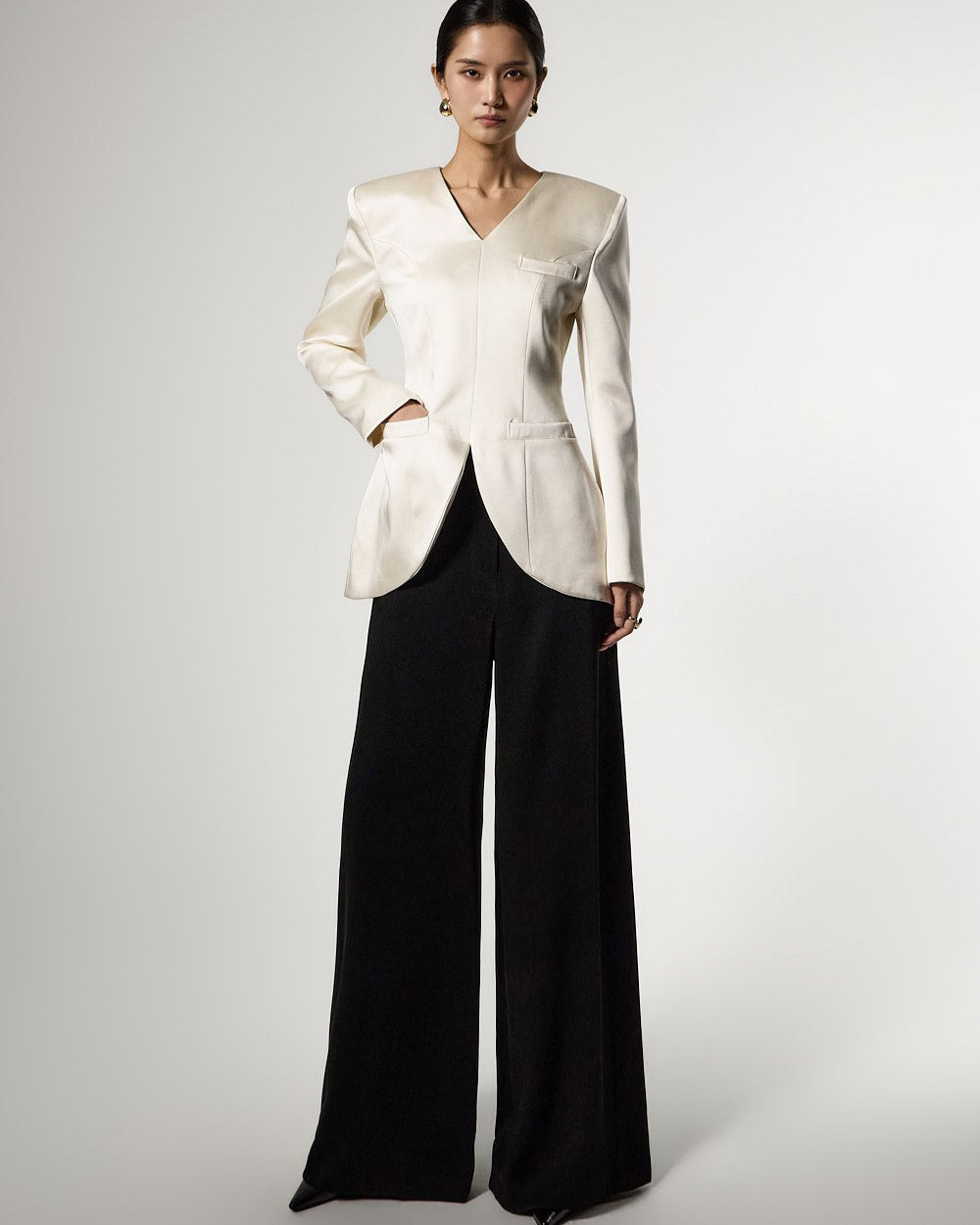 J9370 Curve Line Collarless Jacket