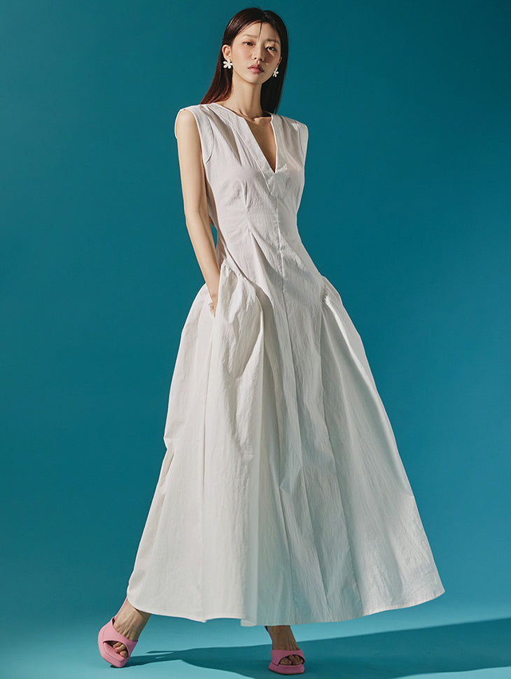 D4671 V-neckline Flared Dress