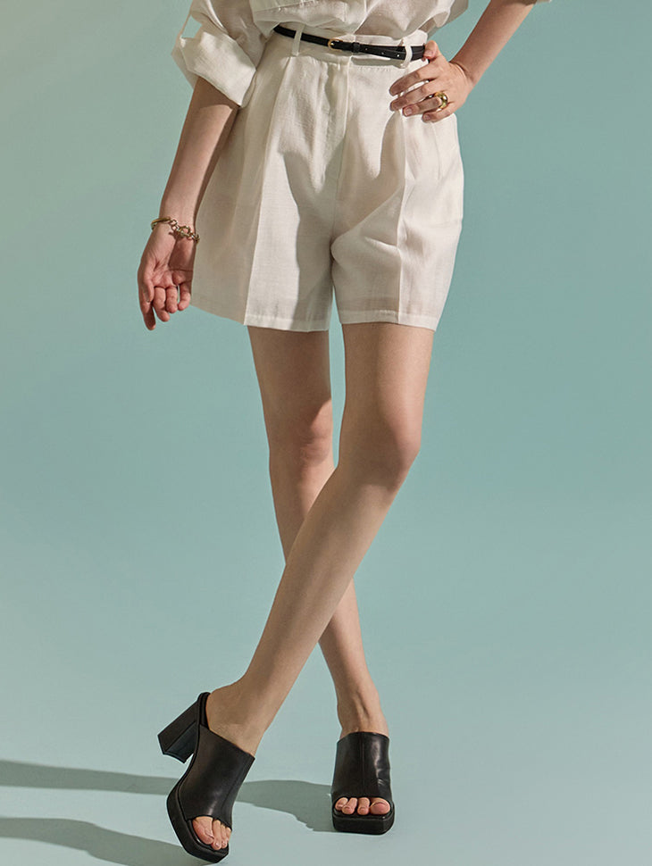 P2920 Bermuda Pants with Belt
