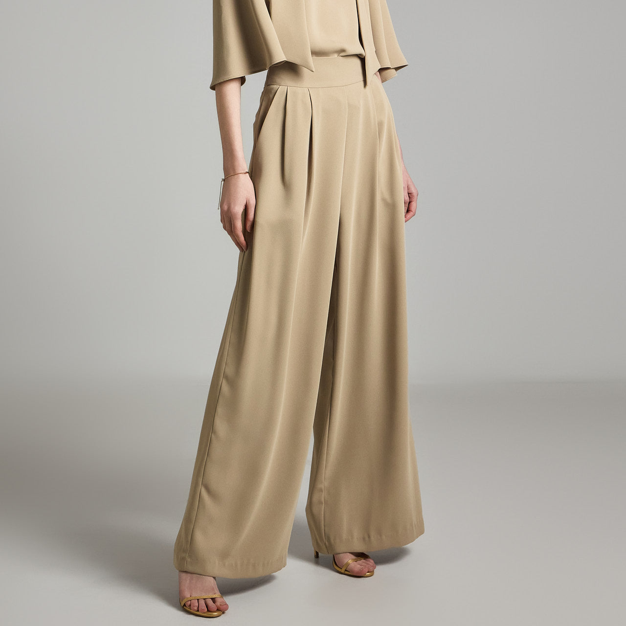 P3411 Wide Slacks