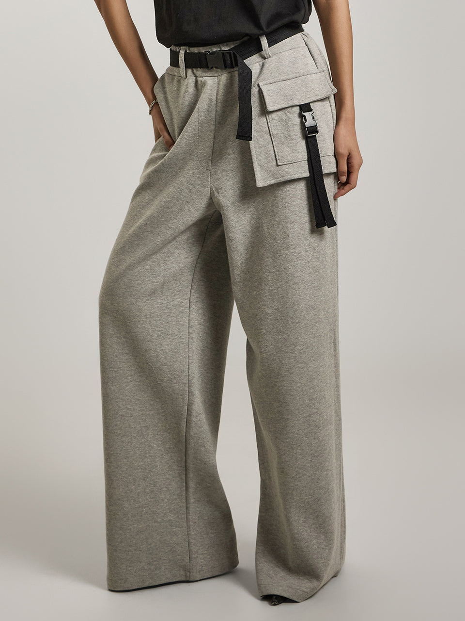 P3438 Belted Pants