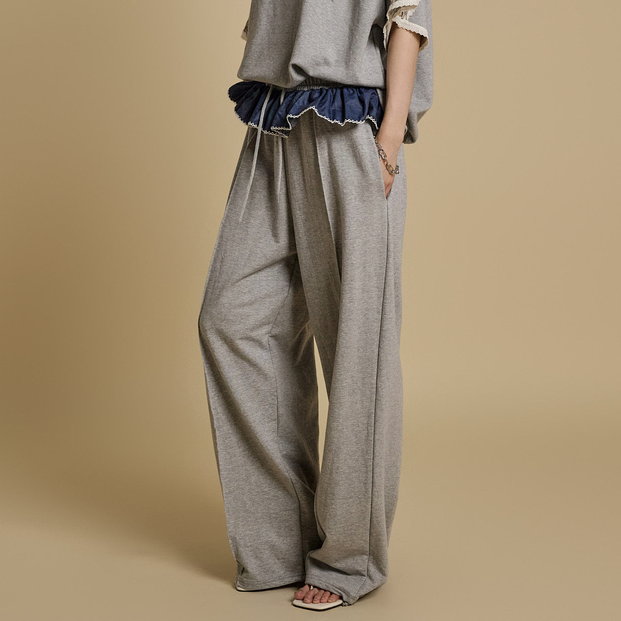 P3466 Frill Sweat Pants