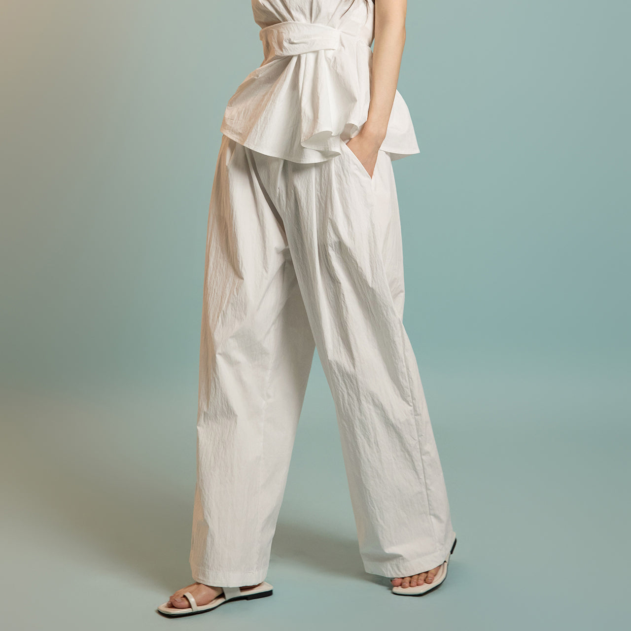 P3503 Pintuck Pants