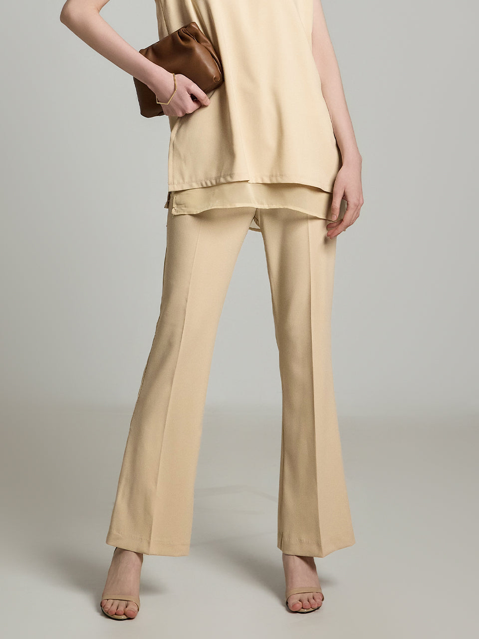 P3516 Semi Boot-cut Slacks