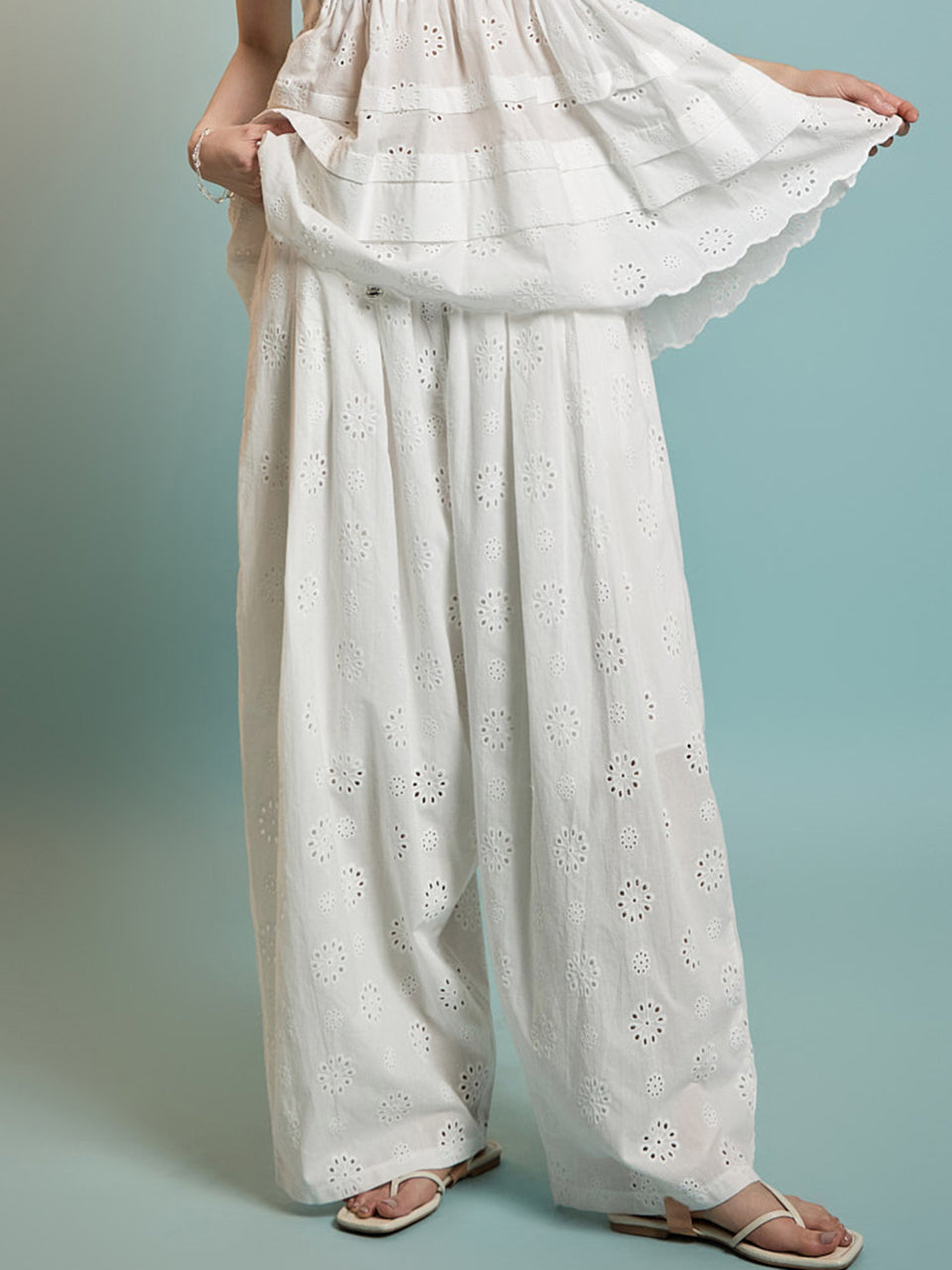 P3534 Eyelet Pants