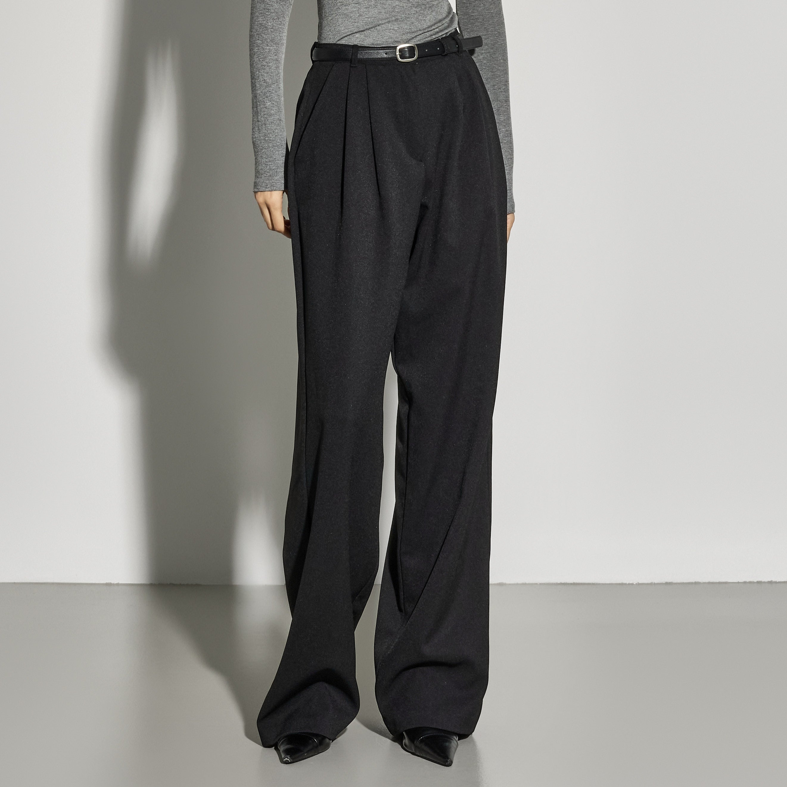 P3668 Wide Slacks