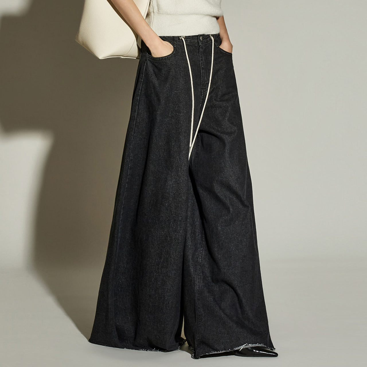 PJ610 Wide Jeans