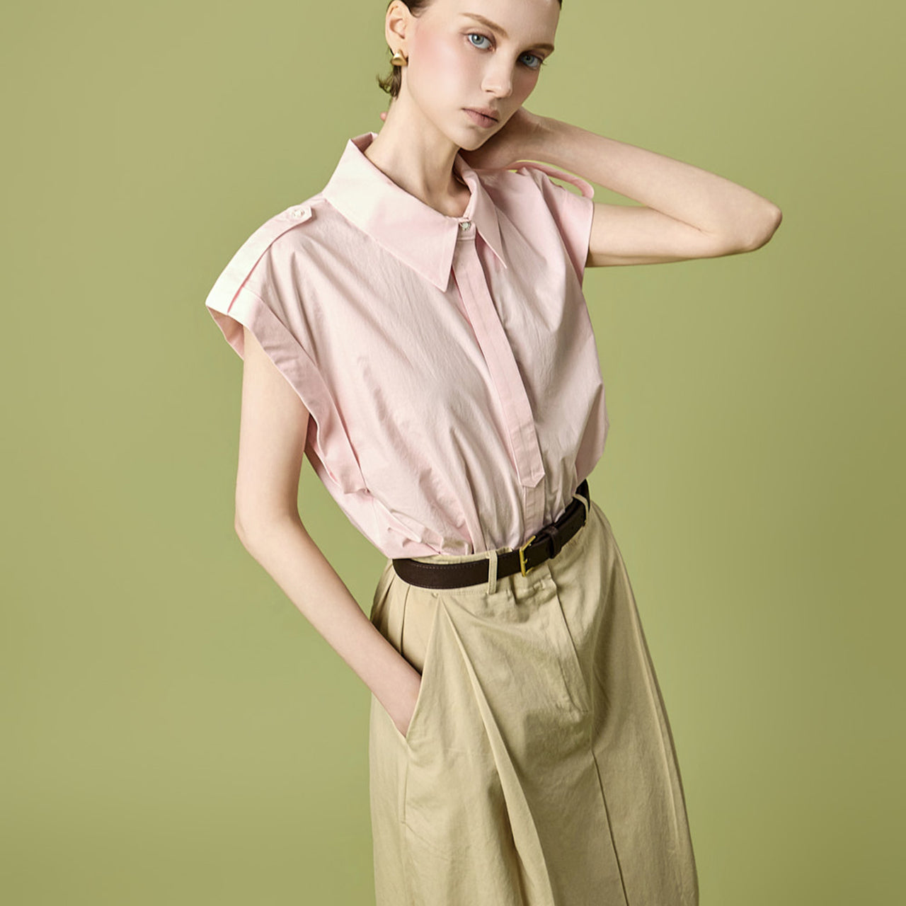 S879 Flip Sleeveless Shirts