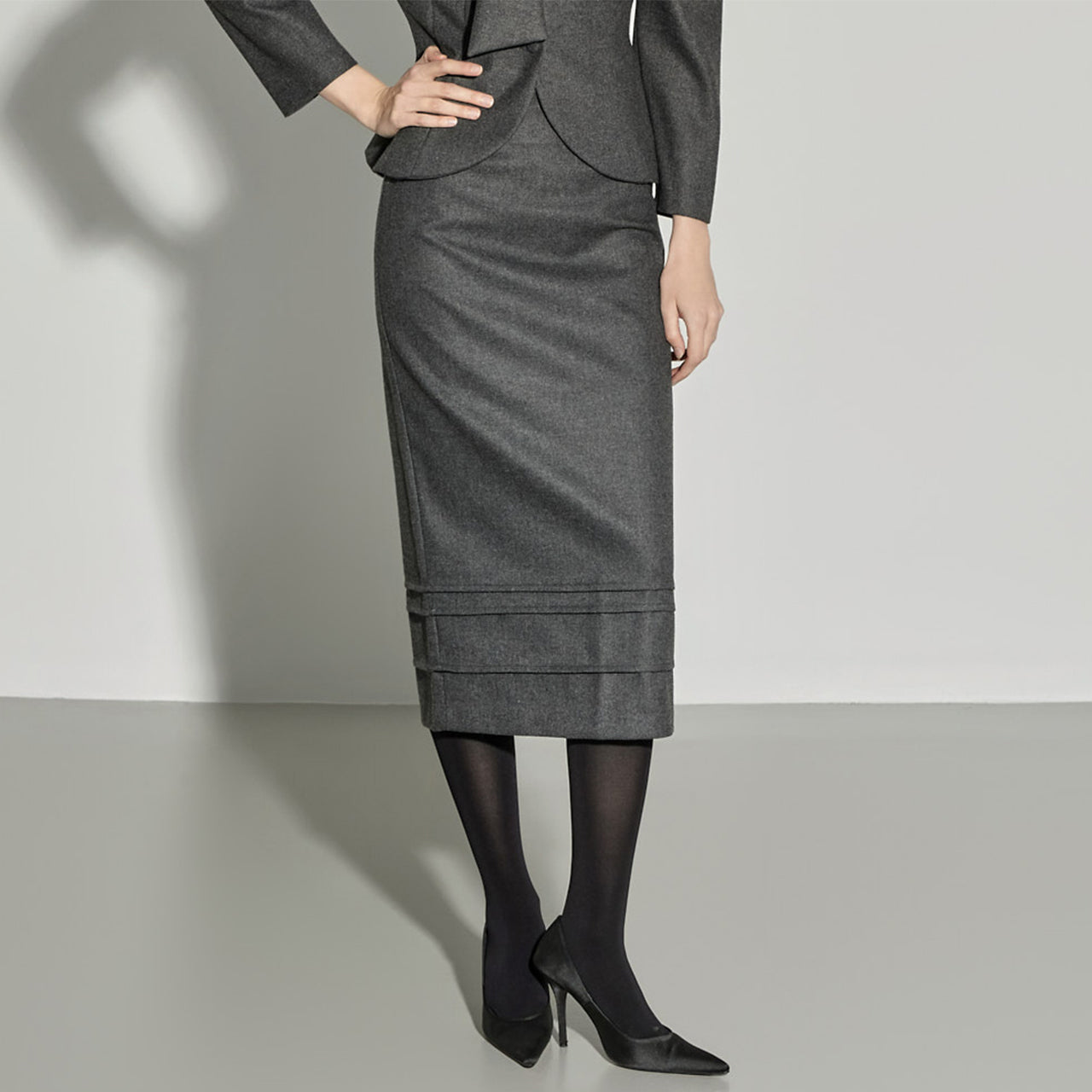 SK3086 Wool Skirt