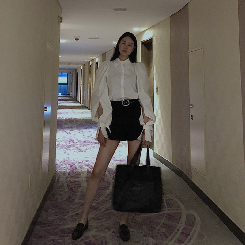 [韓國評價]设计非常漂亮，因为领子大，所以显得脸小。