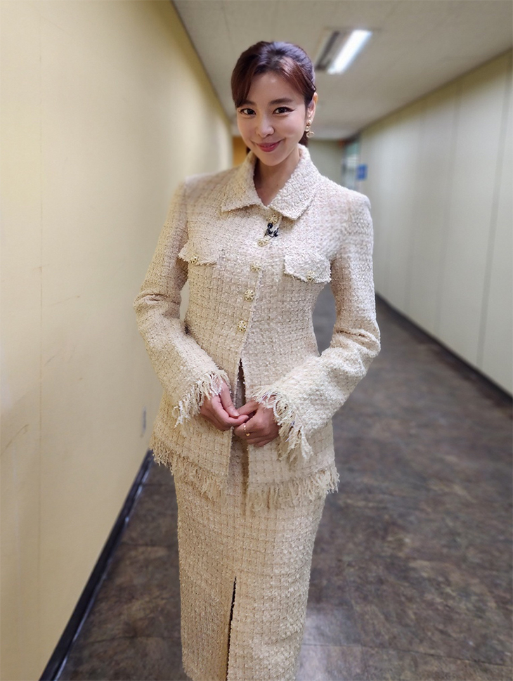 DINT CELEB<br><br>Kim Gyuri<br><br> J1757, SK2421 (TP1490)