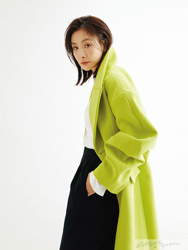 DINT CELEB<br><br> Magazine 'Women's Dong-A'<br> Park Hyo-joo<br><br> J9140