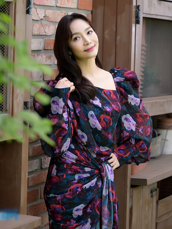 DINT CELEB<br><br> Lee Min-young<br><br> D9229