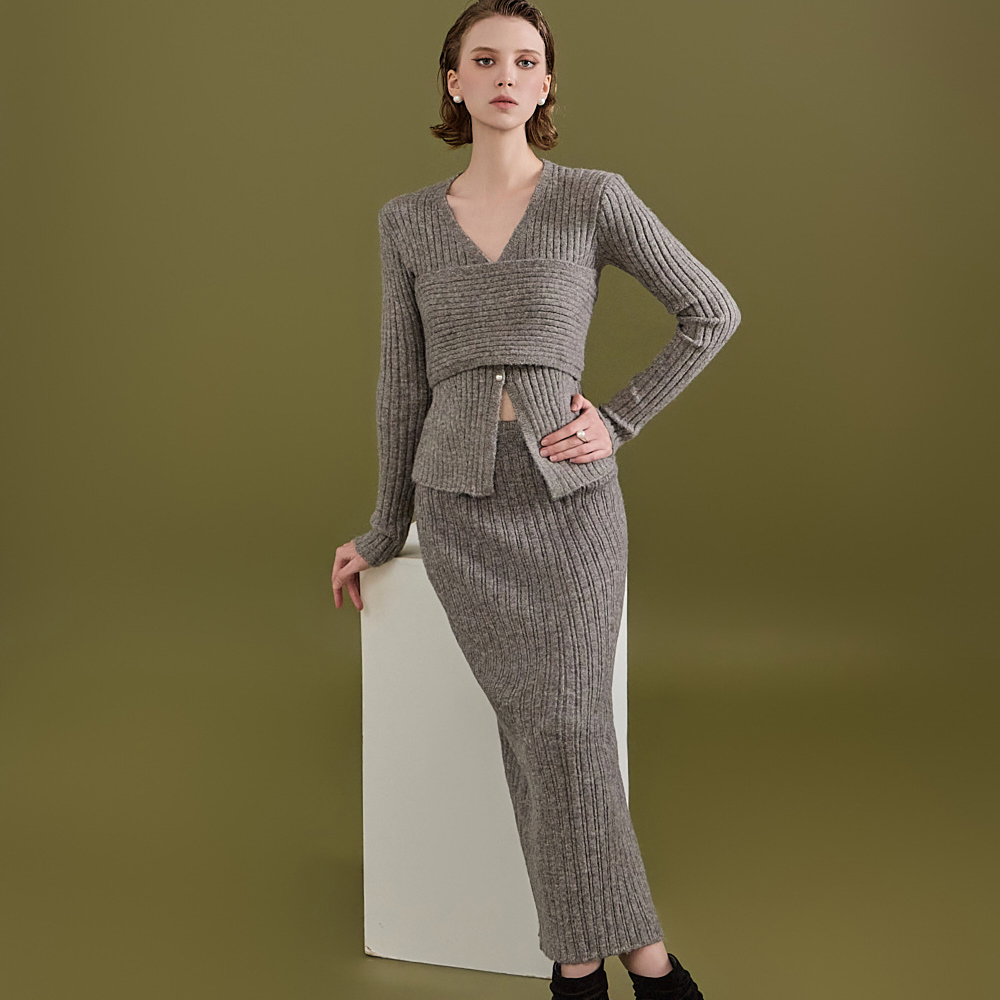 D4802 羊毛针织两用裙两件套（暖颈套装）