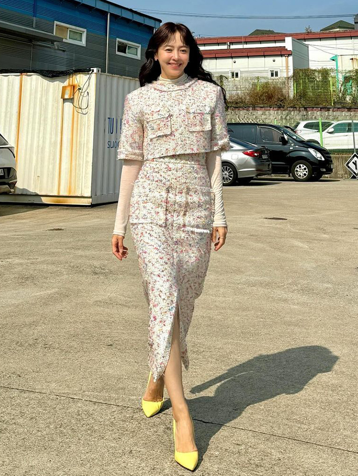 DINT CELEB<br><br> Kang Sung-yeon<br><br> B9170 & P9217<br><br> TP9137