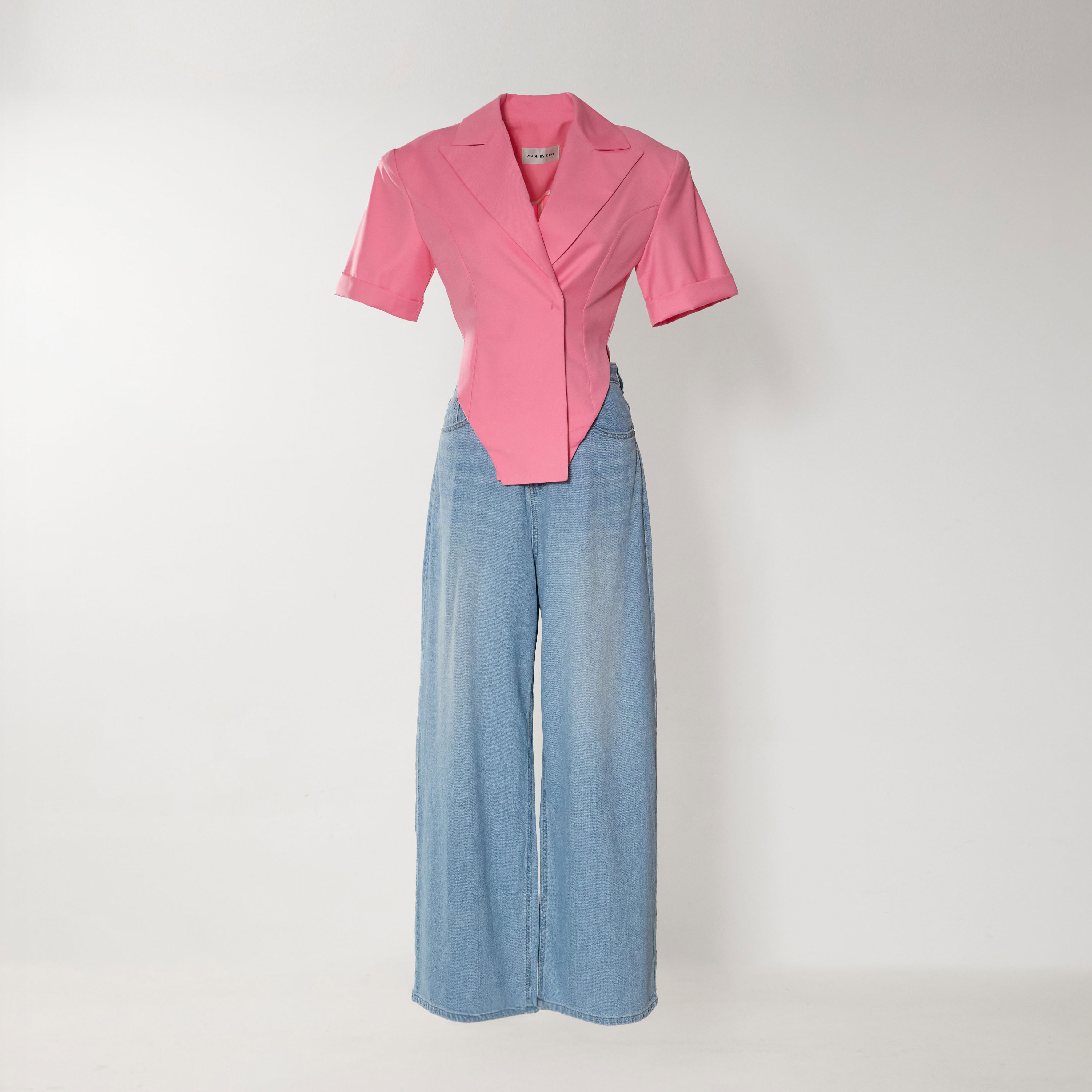 J9239 细褶方形开叉中长款夹克