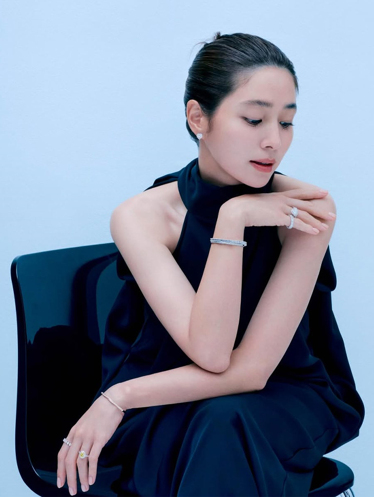 DINT CELEB<br><br>LEE MINJEONG<br><br>D9371