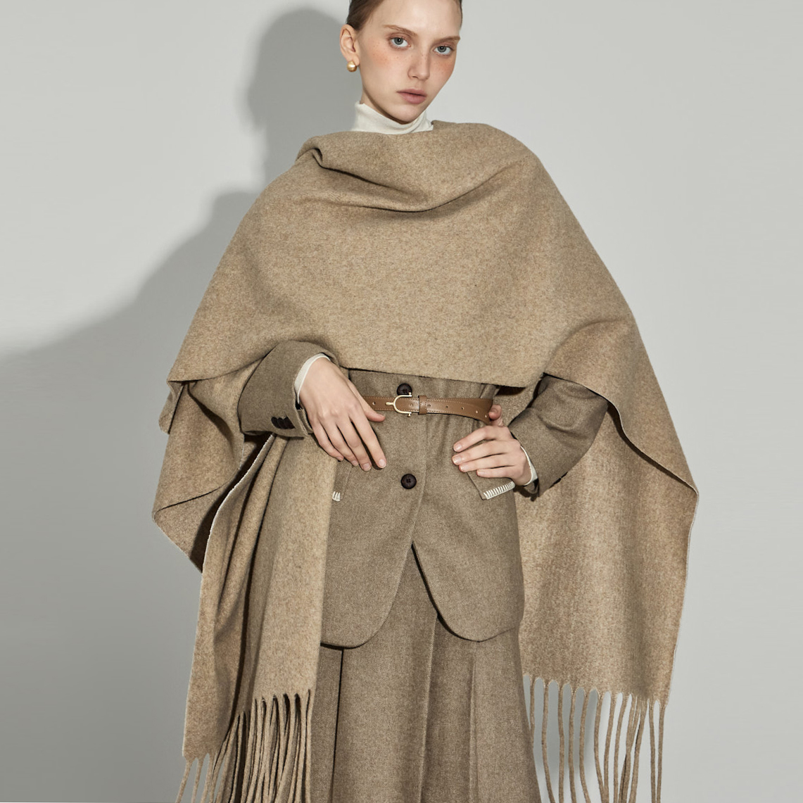 J2959 流苏针织披肩