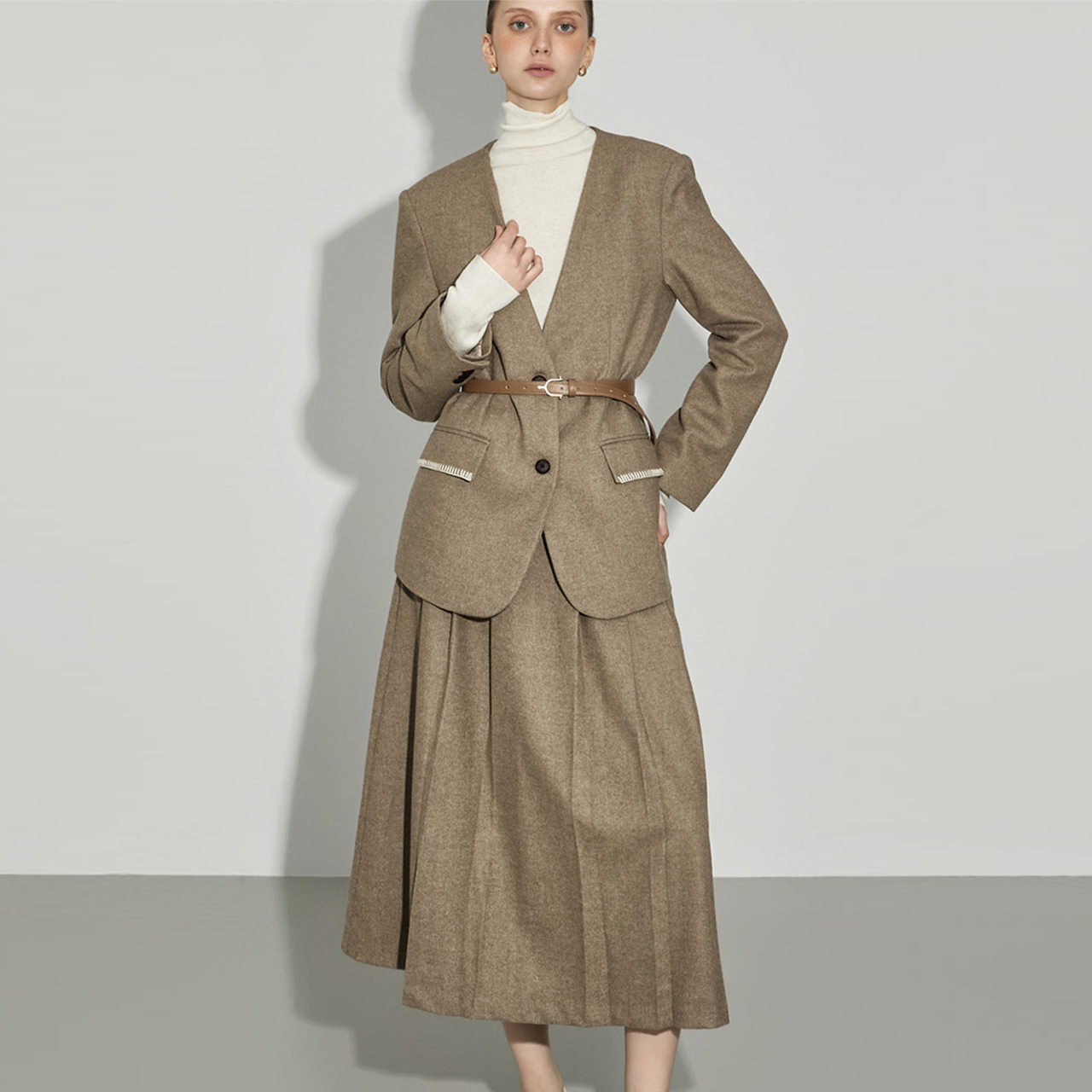 TP2288 夾克裙子套装