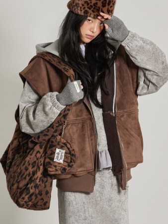 J2972 绒面革帶帽马甲 Korea