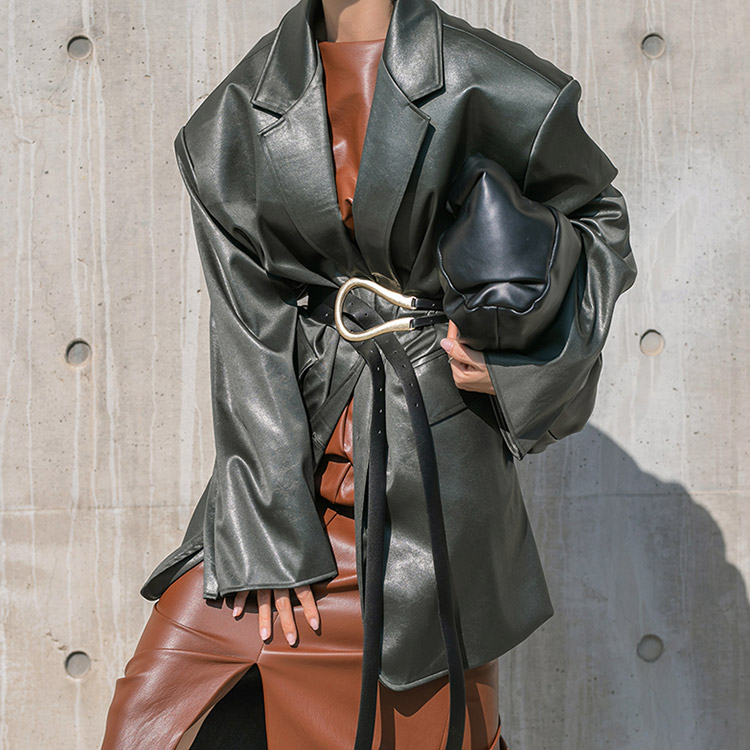 J9142 光面大廓形垫单夹克