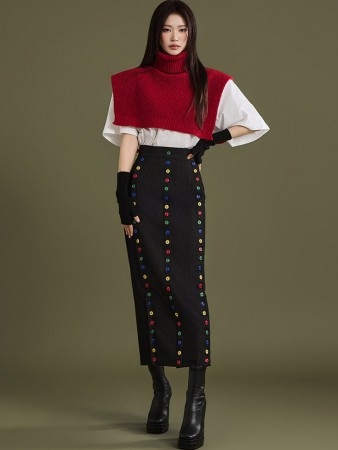 SK9227 彩色纽扣高腰长裙 Korea