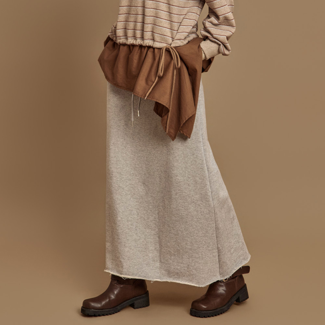 SK3110 A曲线长裙