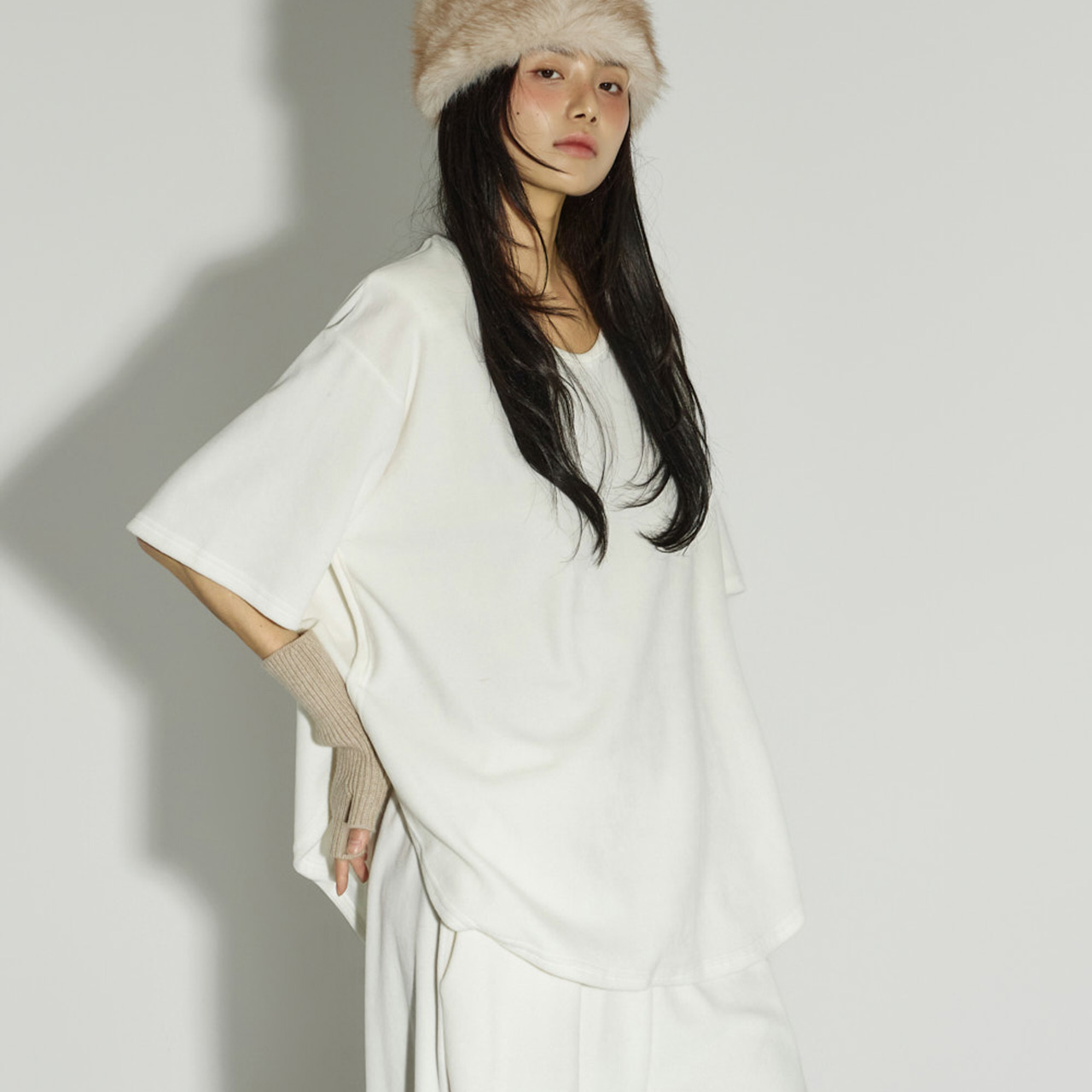 E4064 天鵝絨 U领子 墊肩 上衣